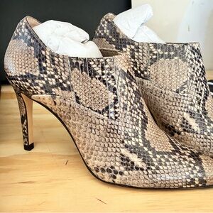 Marisol 90: Natural Snake Emboss